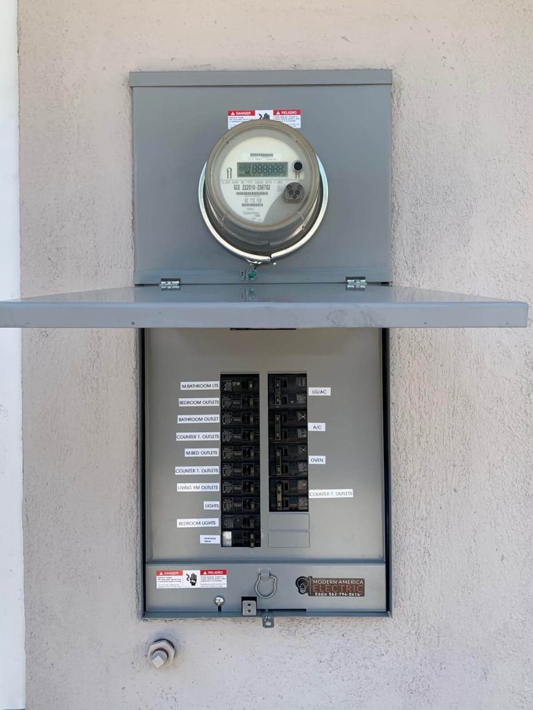 Modern America Electric upgrading a residential service panel